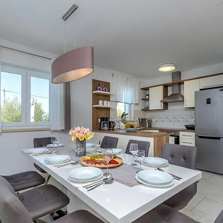 Terlevic Villa *