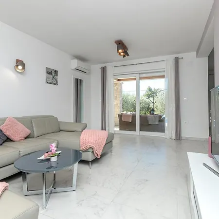 Villa Terlevic